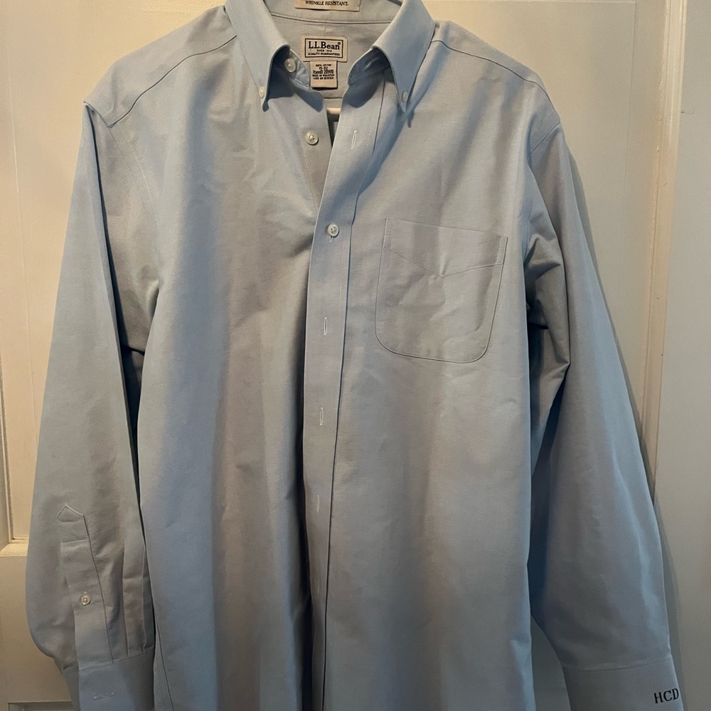 LL Bean Men’s Button Down Shirt Light Blue